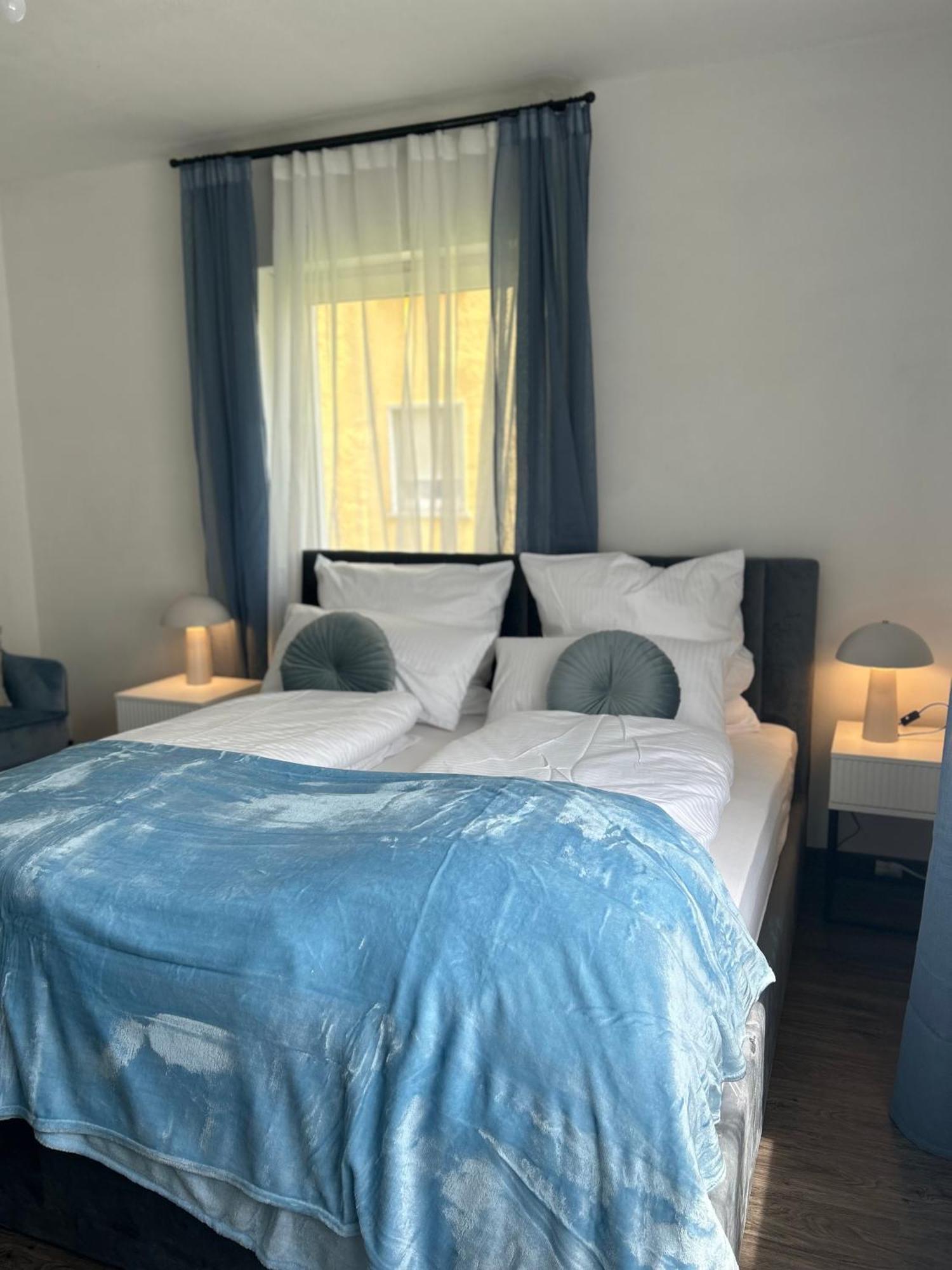 Mintara Apartment Charme Der Stadt Parkplatz Netflix Und Sky Lichtenfels  Eksteriør billede
