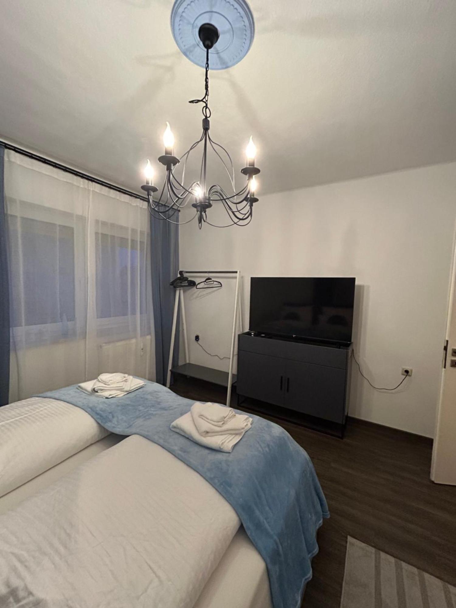 Mintara Apartment Charme Der Stadt Parkplatz Netflix Und Sky Lichtenfels  Eksteriør billede